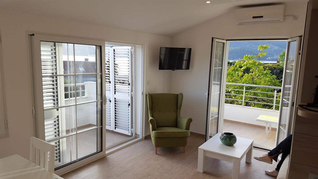 Apartment Milas Тиват Екстериор снимка