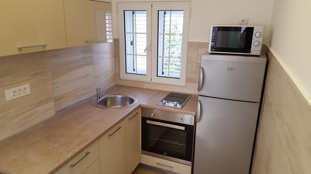 Apartment Milas Тиват Екстериор снимка